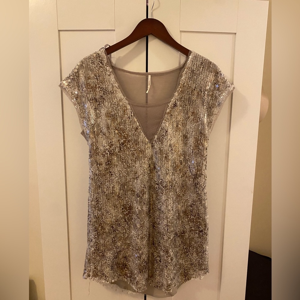 Only worn once, in like new condition